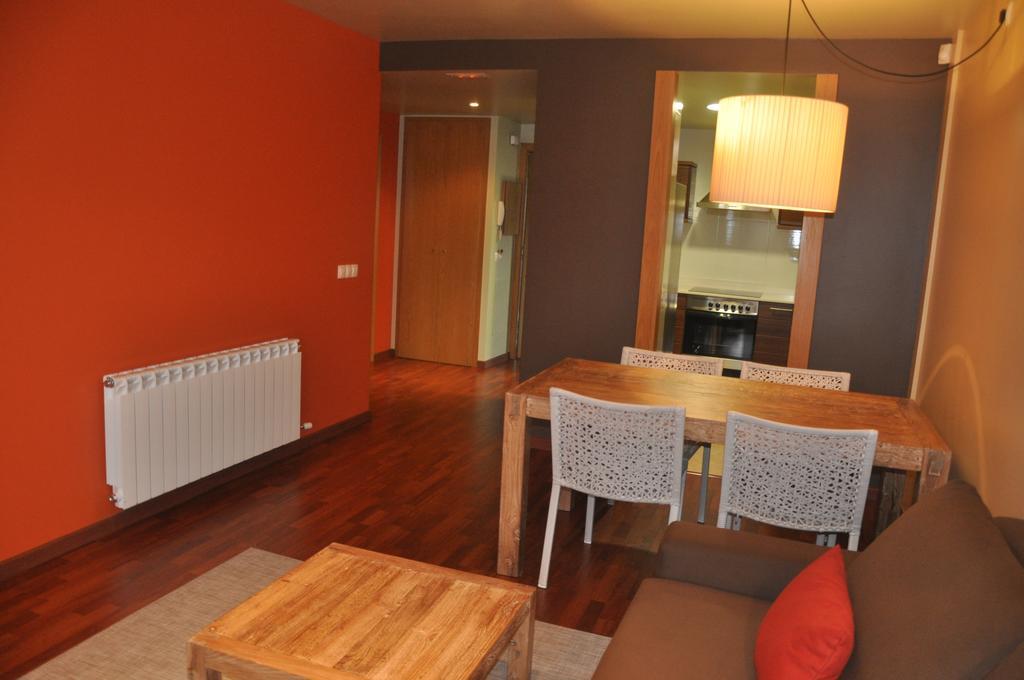 Apartaments Turístics Puigcerdà - La Closa Habitación foto