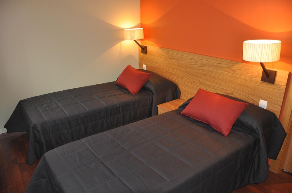 Apartaments Turístics Puigcerdà - La Closa Habitación foto