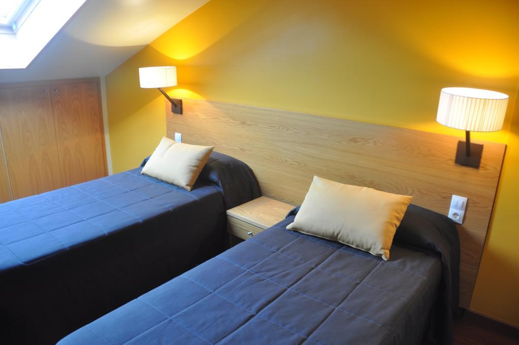 Apartaments Turístics Puigcerdà - La Closa Habitación foto