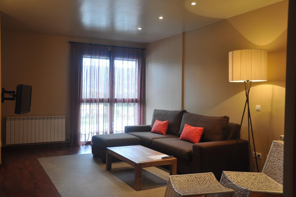 Apartaments Turístics Puigcerdà - La Closa Habitación foto