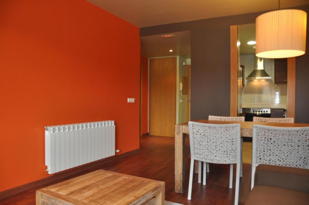 Apartaments Turístics Puigcerdà - La Closa Habitación foto