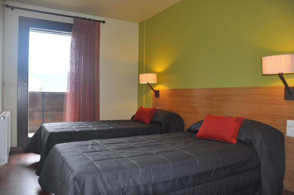 Apartaments Turístics Puigcerdà - La Closa Habitación foto